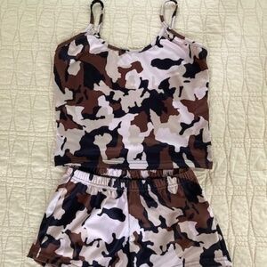 GOBER  two piece girls swim suit size medium, brown tone camouflage print,#7830